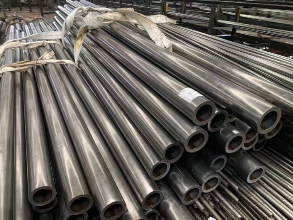 機械用熱軋無縫合金管